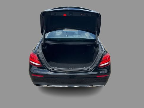 Used 2020 Mercedes-Benz E 350 4MATIC Sedan w/ Parking Assistance Package image 14