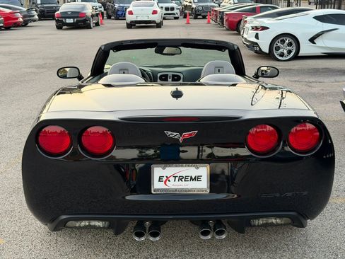 Used 2005 Chevrolet Corvette Convertible w/ Preferred Equipment Group RWD image 3