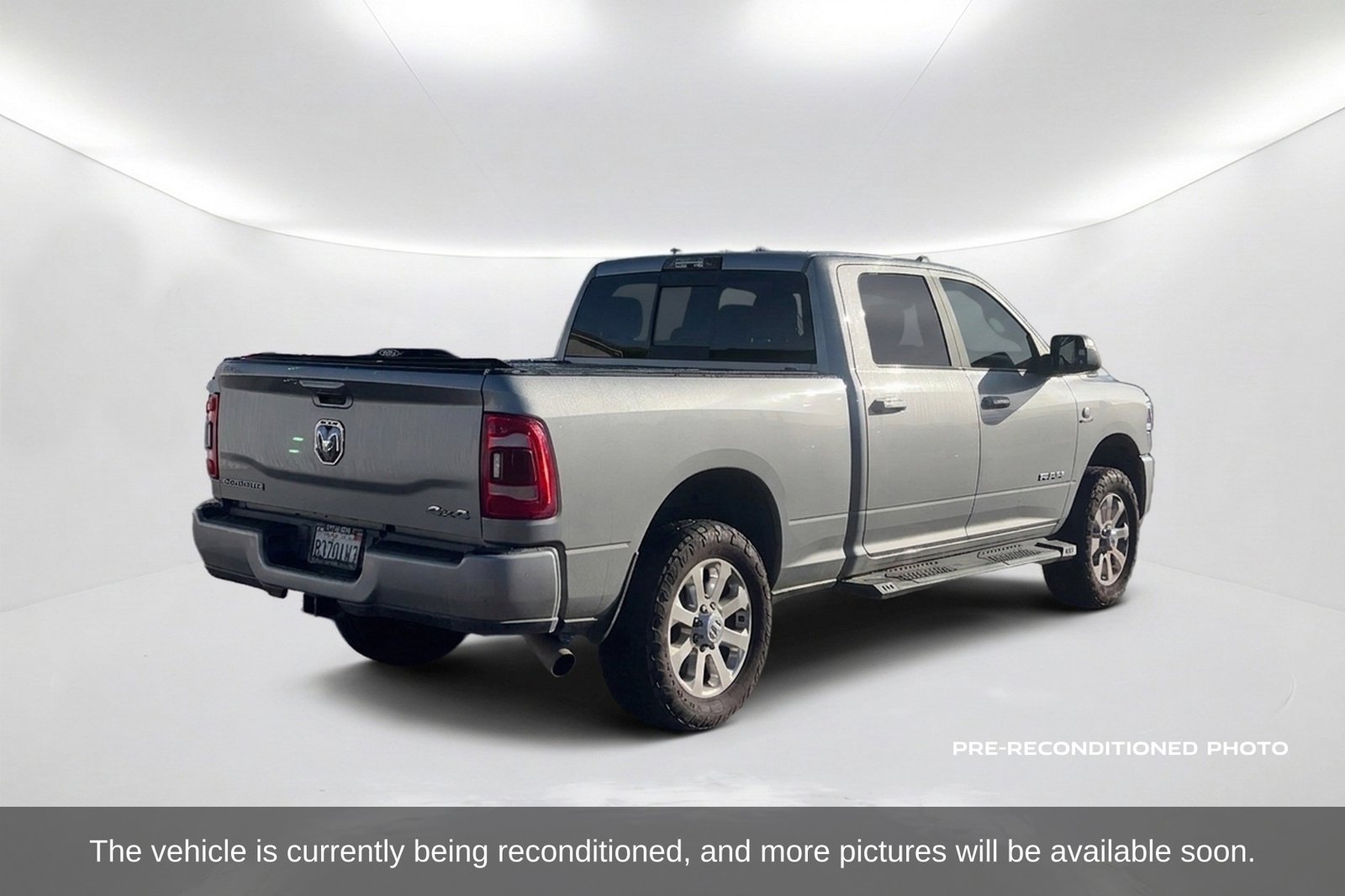 Used 2023 RAM 2500 Laramie AWD/4WD image 6