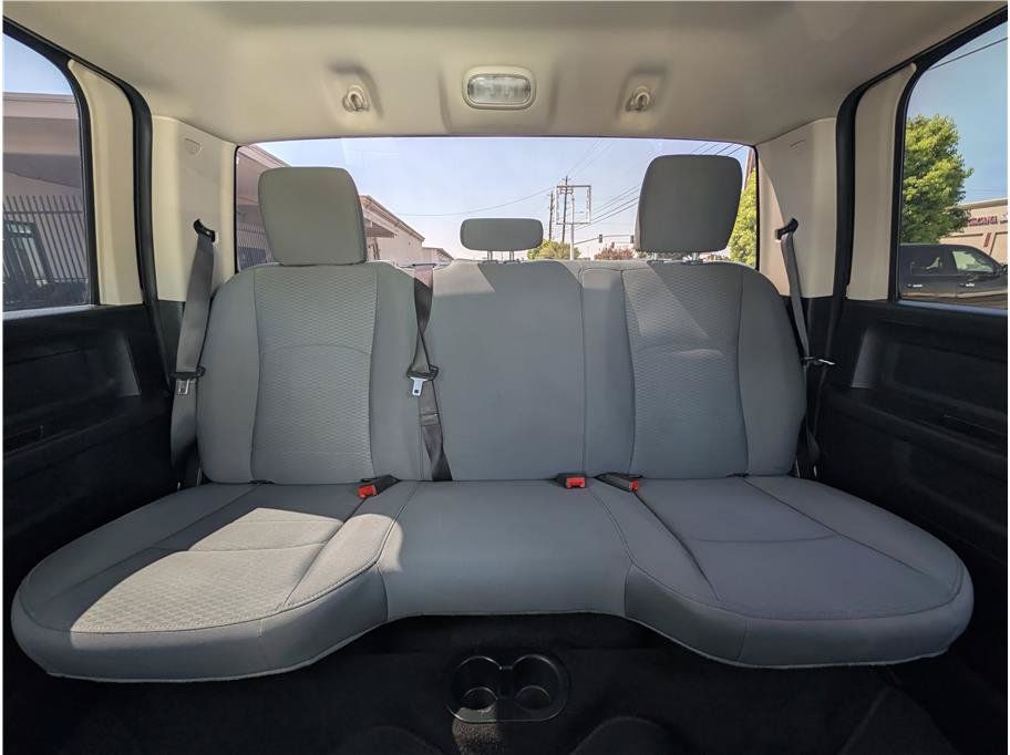 Used 2018 RAM 2500 Tradesman w/ Chrome Appearance Group AWD/4WD image 8