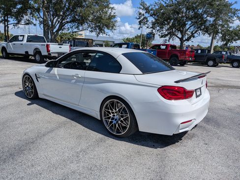 Used 2018 BMW M4 Convertible RWD image 6