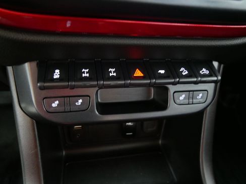 Used 2018 Chevrolet Colorado ZR2 w/ ZR2 Midnight Special Edition AWD/4WD image 30