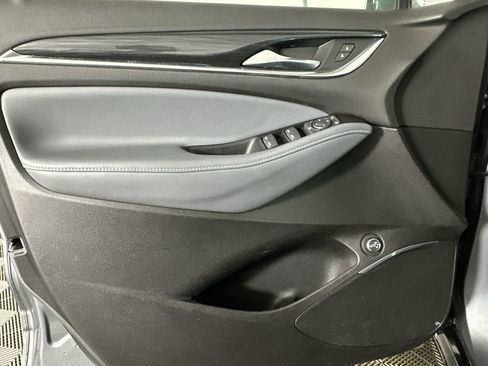 Used 2019 Buick Enclave Essence AWD/4WD image 24