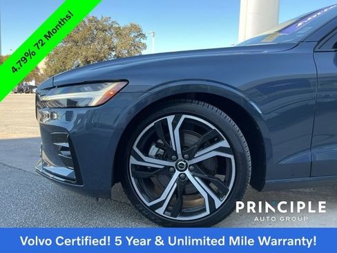 Certified 2025 Volvo S60 B5 Core image 12