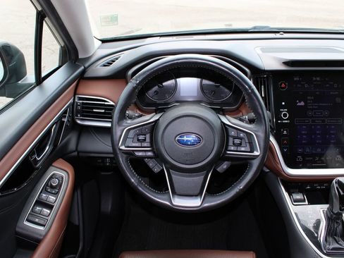 Used 2020 Subaru Outback Touring w/ Popular Package #2 AWD/4WD image 10