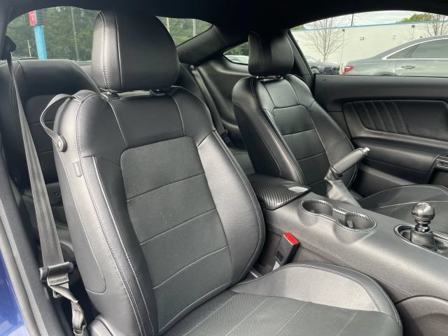 Used 2019 Ford Mustang GT Premium w/ GT Performance Package RWD image 39