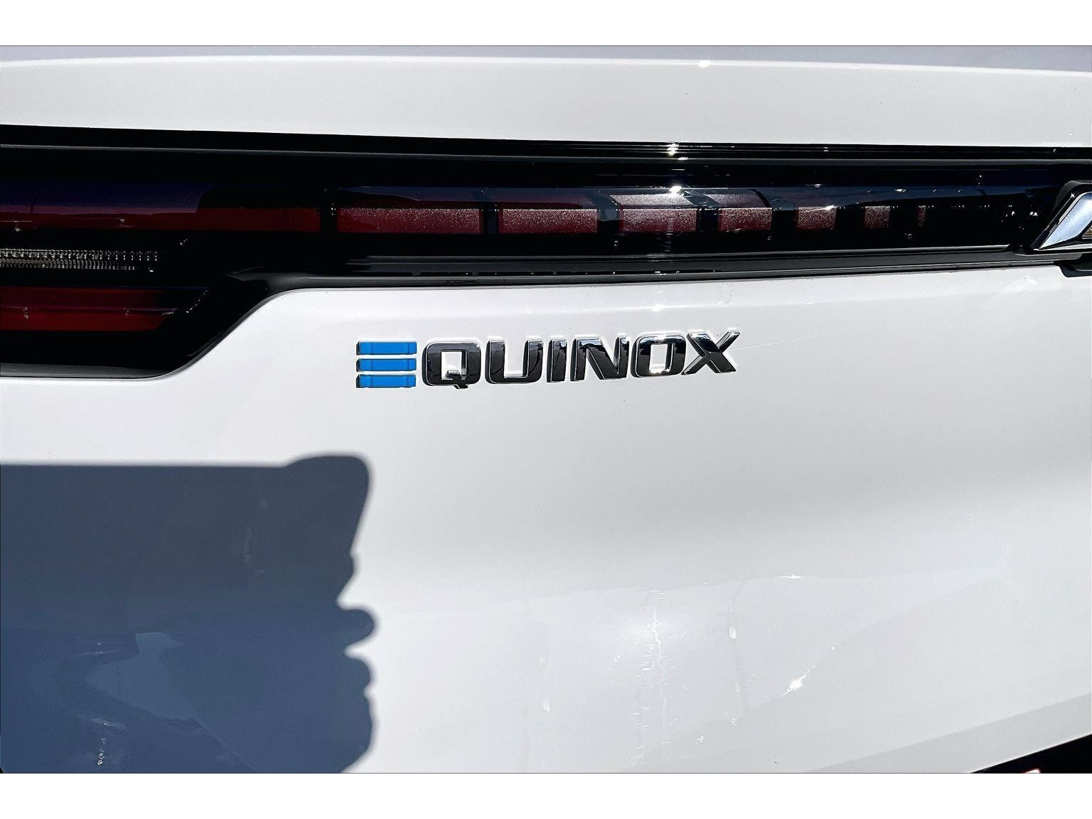 Used 2024 Chevrolet Equinox EV LT FWD image 24