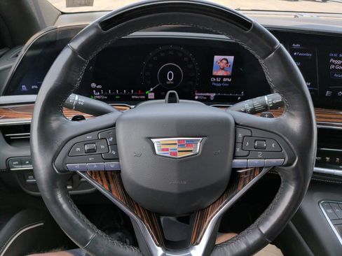 Used 2023 Cadillac Escalade Premium Luxury w/ Performance Package AWD/4WD image 26