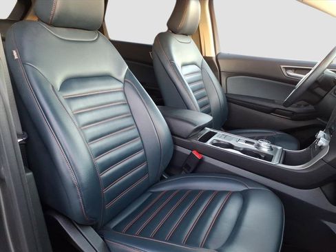 Used 2022 Ford Edge SEL w/ Sport Appearance Package image 8