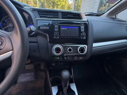 Used 2015 Honda Fit LX image 12