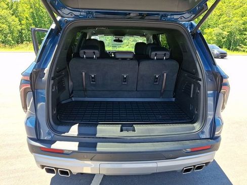 Used 2025 Chevrolet Traverse Z71 AWD/4WD image 29