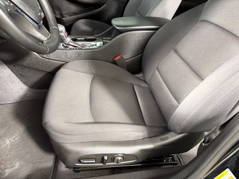 Used 2023 Chevrolet Malibu RS FWD image 12