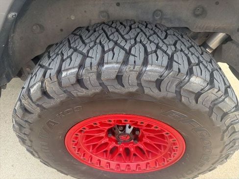 Used 2020 Jeep Wrangler Unlimited Sahara image 9