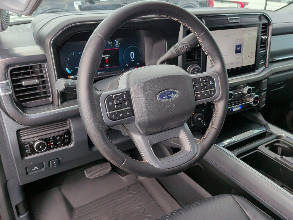 Used 2025 Ford F250 Lariat w/ Lariat Ultimate Package AWD/4WD image 15