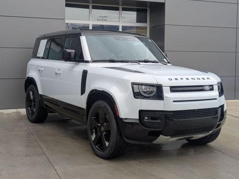 Certified 2023 Land Rover Defender 110 image 3