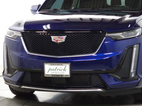 Used 2024 Cadillac XT6 Sport w/ Technology Package AWD/4WD image 3