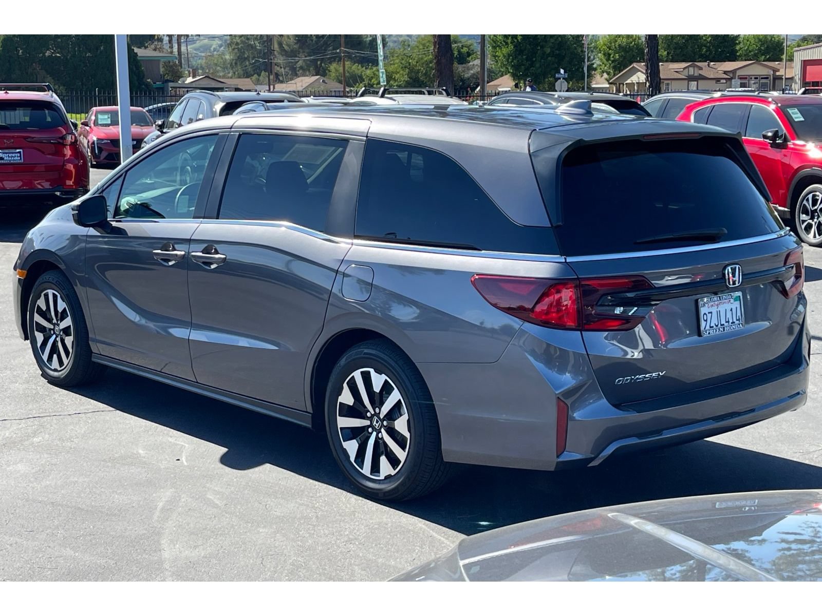 Certified 2026 Honda Odyssey EX-L image 3