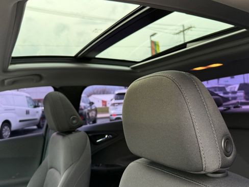 Used 2019 Chevrolet Malibu LT w/ Driver Confidence Package II image 10