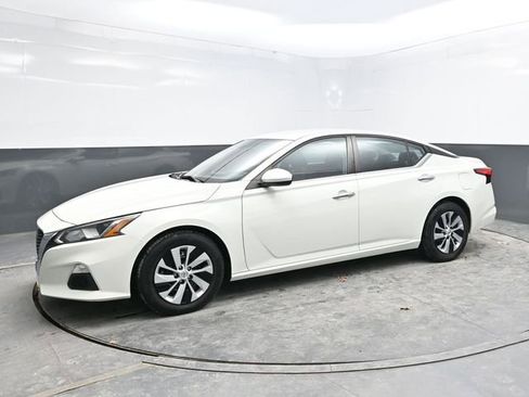Used 2021 Nissan Altima 2.5 S image 3
