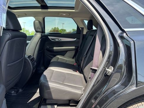 Used 2017 Cadillac XT5 Premium Luxury w/ Driver Assist Package FWD image 17