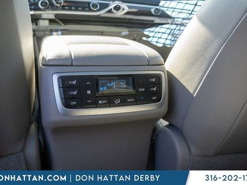 Used 2019 Toyota Highlander Limited Platinum image 24
