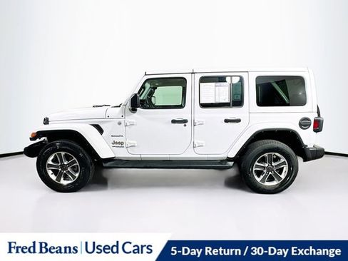 Certified 2022 Jeep Wrangler Unlimited Sahara AWD/4WD image 4