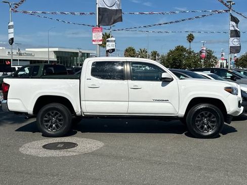 Used 2023 Toyota Tacoma SR5 RWD image 3