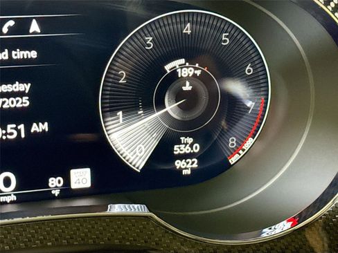 Used 2022 Bentley Bentayga image 18