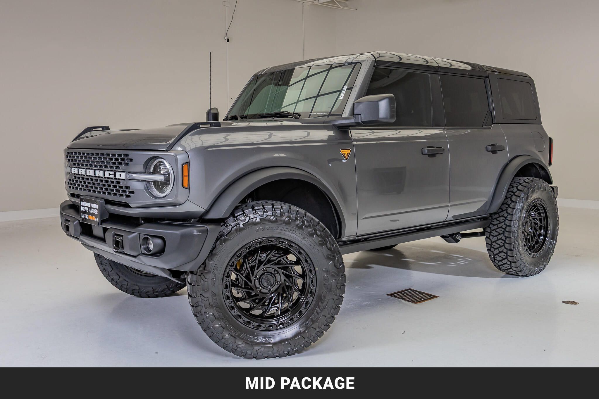 Used 2025 Ford Bronco Badlands AWD/4WD image 5