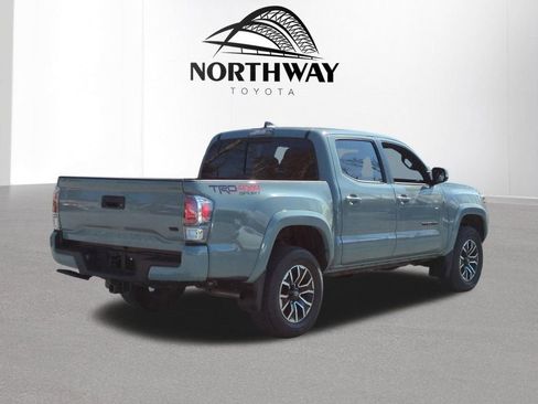 Used 2023 Toyota Tacoma TRD Sport image 4