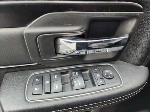 Used 2018 RAM 1500 Rebel w/ Luxury Group image 37