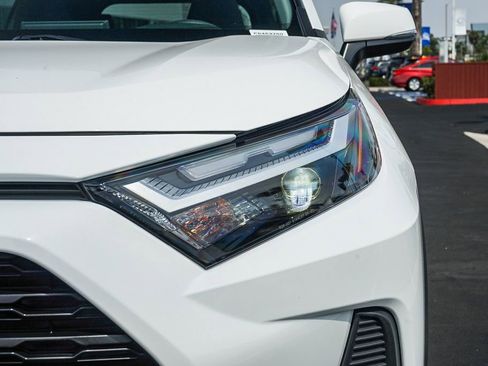 Used 2025 Toyota RAV4 XLE image 10