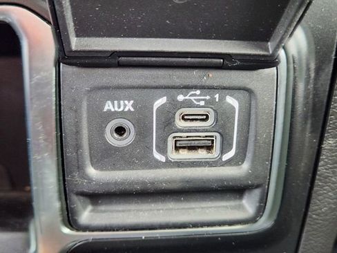 Certified 2022 Jeep Wrangler Unlimited Sport AWD/4WD image 23