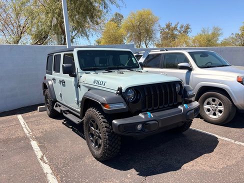 Used 2023 Jeep Wrangler Unlimited AWD/4WD image 4