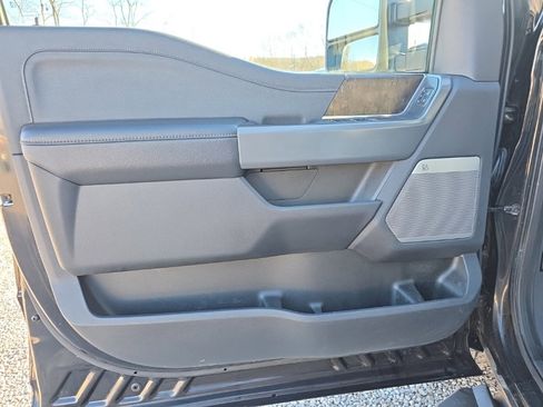 Used 2023 Ford F350 Lariat w/ Chrome Package image 11