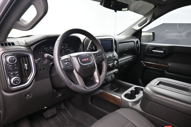 Used 2020 GMC Sierra 1500 Elevation w/ Elevation Value Package AWD/4WD image 16