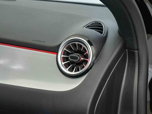 Used 2024 Mercedes-Benz GLA 35 AMG 4MATIC image 22