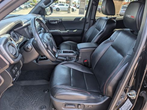 Used 2020 Toyota Tacoma TRD Pro AWD/4WD image 3