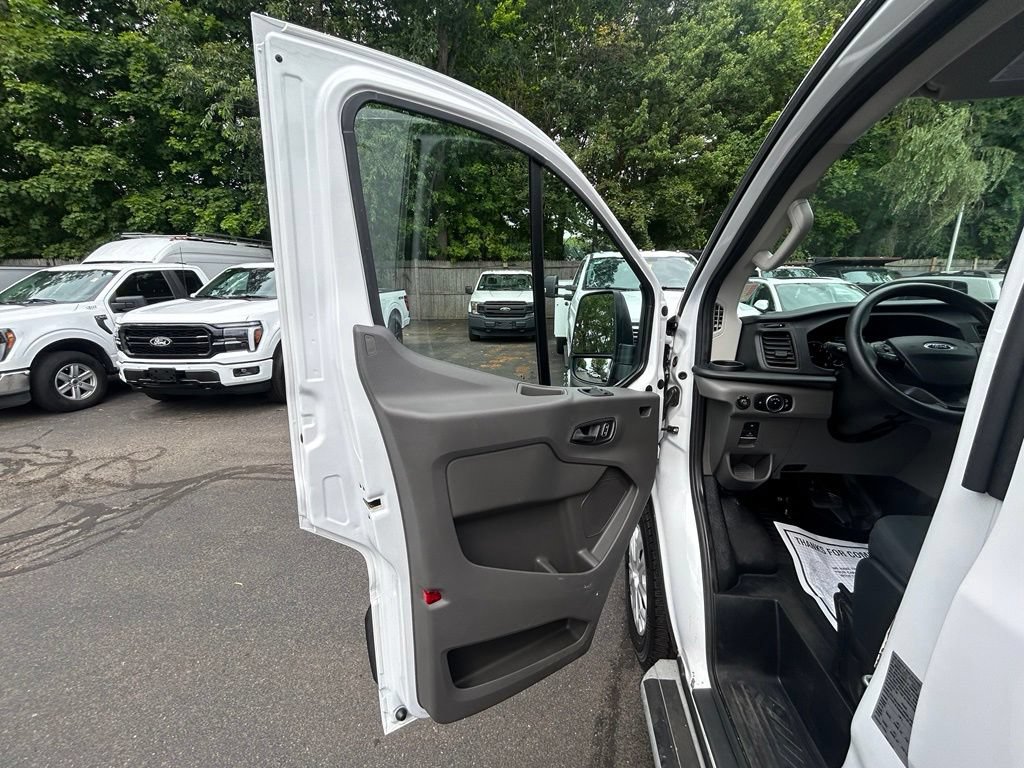 Used 2025 Ford Transit 250 Low Roof w/ Exterior Upgrade Package RWD image 16