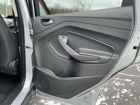 Used 2018 Ford Escape SE image 35