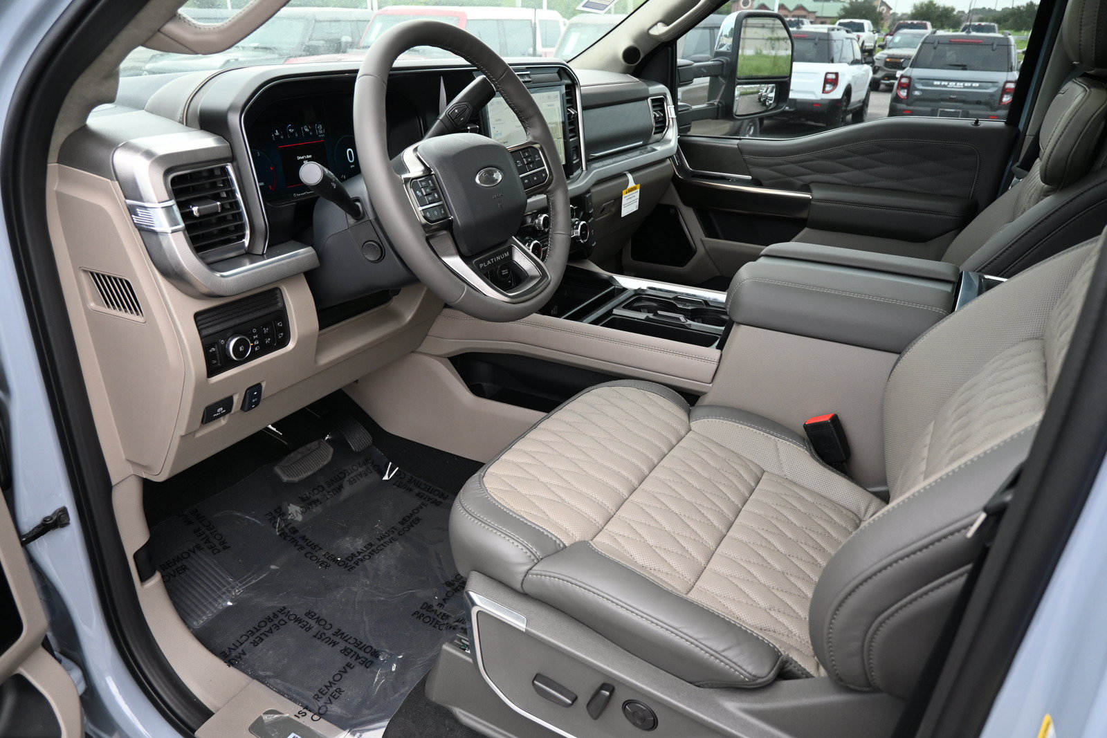 New 2026 Ford F250 Platinum w/ Platinum Plus Package AWD/4WD image 16