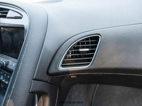 Used 2019 Chevrolet Corvette Stingray Coupe w/ Carbon Flash Badge Package image 75