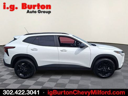 Certified 2025 Chevrolet Trax ACTIV w/ Driver Confidence Package FWD image 7