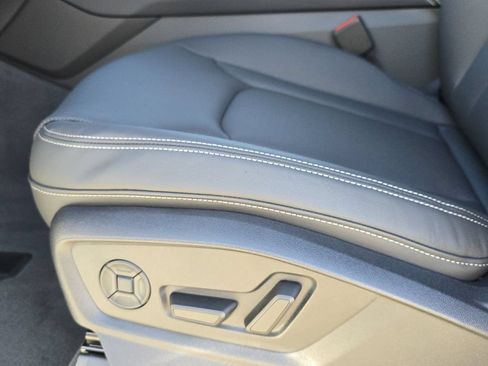 Used 2026 Audi Q7 3.0T Premium Plus w/ Premium Plus Package AWD/4WD image 18