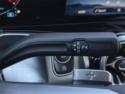 Certified 2025 Mercedes-Benz GLB 250 image 28