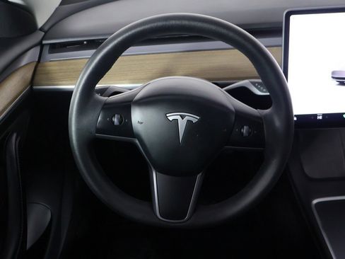Used 2023 Tesla Model 3 Standard Range image 35