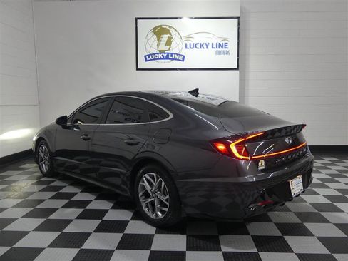 Used 2021 Hyundai Sonata SEL w/ Convenience Package image 11