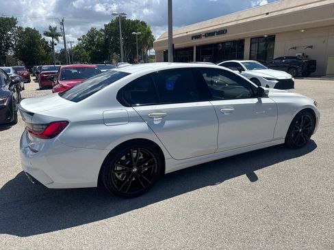 Used 2020 BMW 330i xDrive Sedan w/ M Sport Package AWD/4WD image 4