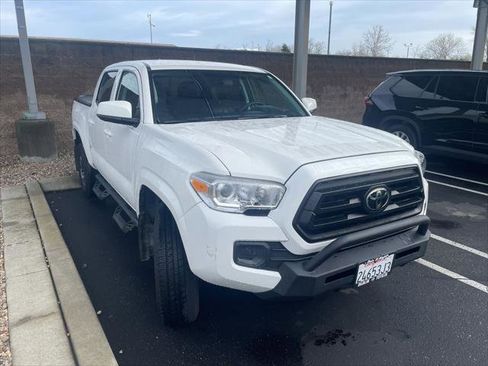 Certified 2022 Toyota Tacoma SR image 2