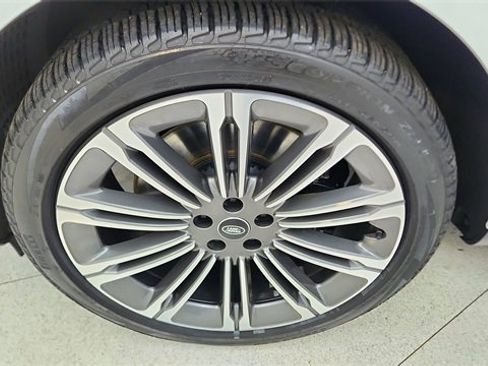 Used 2023 Land Rover Range Rover Long Wheelbase Autobiography image 62